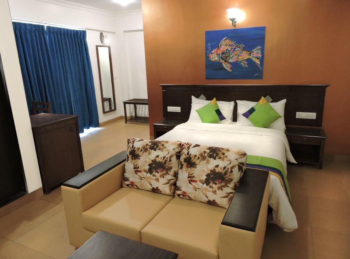 Treebo Premium Dona Eliza, 700 Metres From Calangute Beach Kültér fotó