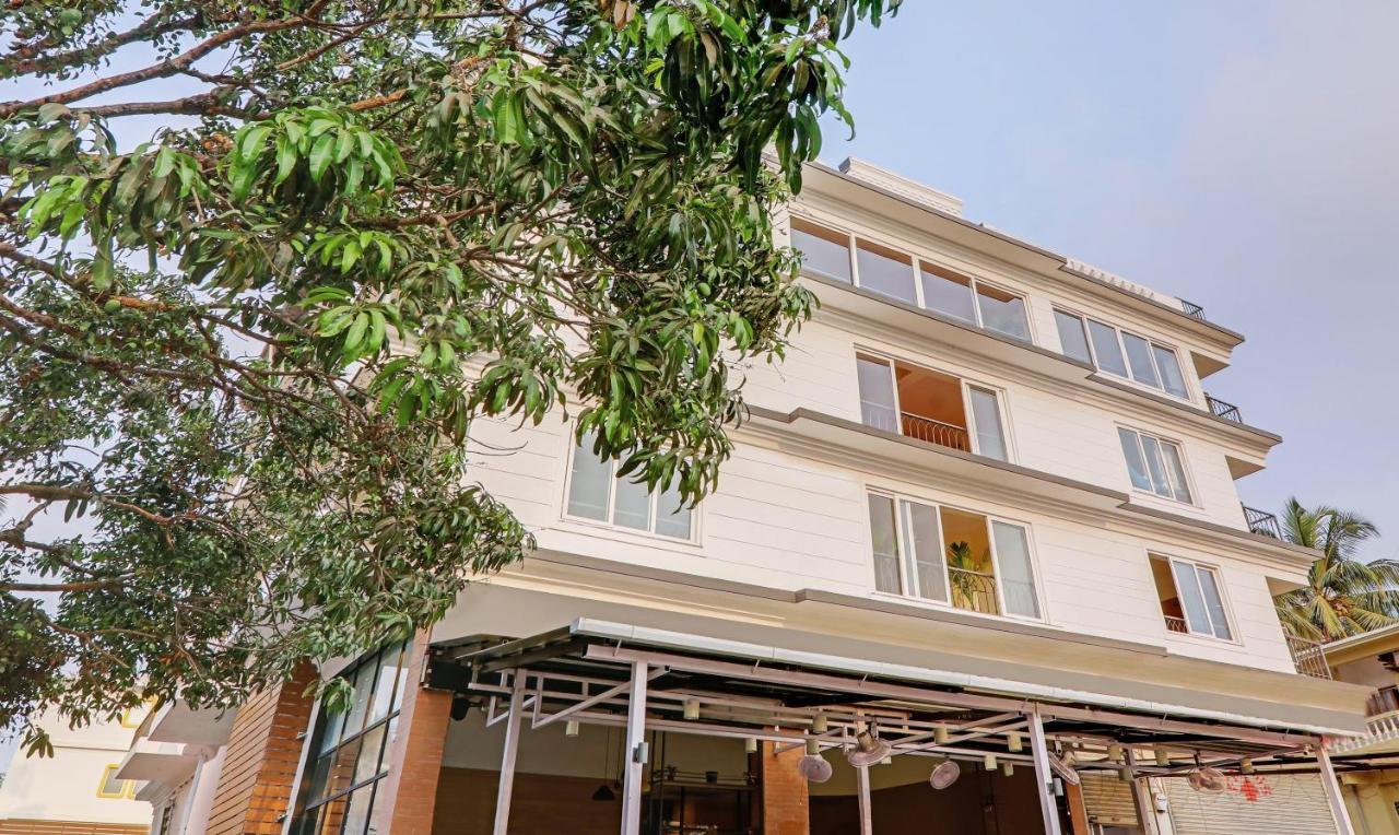 Treebo Premium Dona Eliza, 700 Metres From Calangute Beach Kültér fotó